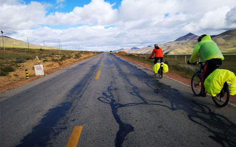 21 Days Cycling Tour from Tibet to Shangrila Yunnan