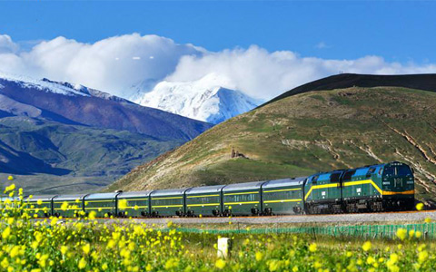 New Inter-city Train between Xining and Delingha Was Added to Faciliate Tourists in Spring