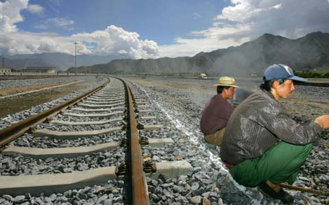 Lhasa-Nyingchi Railway to be Launched within the Year