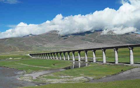 Qinghai-Tibet Railway Delivers Record High Passengers