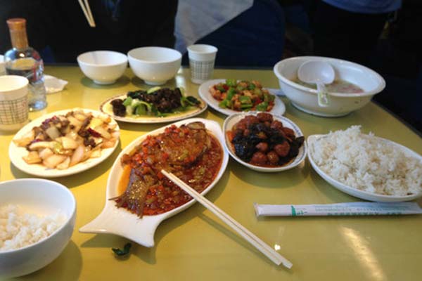 Chinese meals offered on Tibet Trains