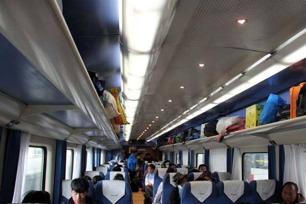  Hard seat cabin on Tibet trains 