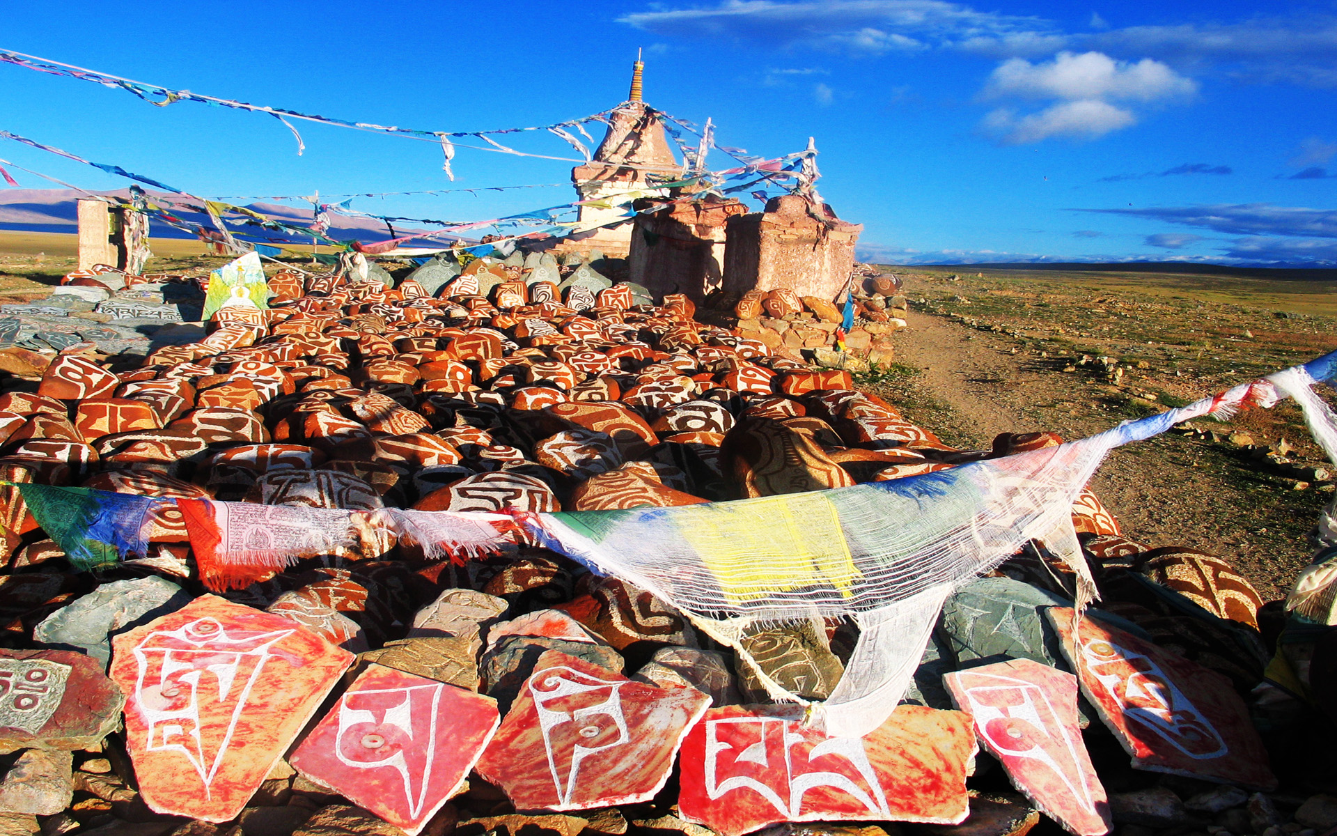 Mani Stone Piles in Tibet