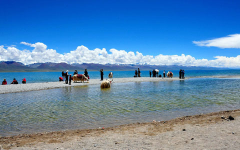 12 Days Beijing Lhasa Guangzhou Flight Tour with Namtso Lake