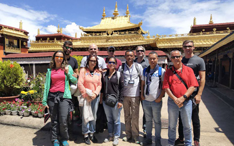 How to Travel from Beijing to Lhasa on a Budget