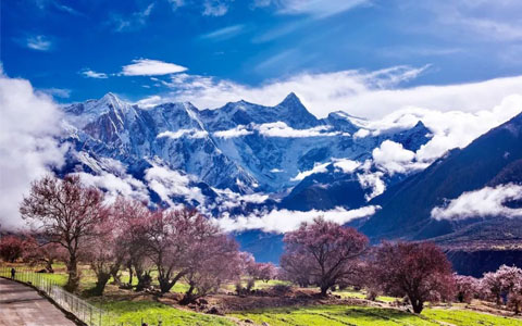 Chengdu to Lhasa Overland: the Most Beautiful Way to Tibet