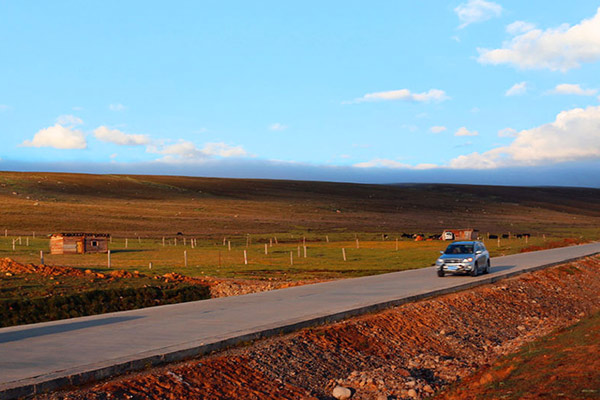  Yunnan-Tibet Highway 