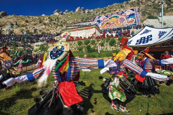 Celebrate Shoton Festival in Drepung Monastrey