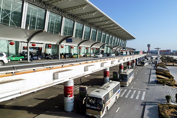 Shuttle bus at Xianyang International Airport