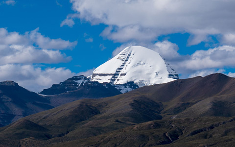 18 Days Guangzhou Xining Lhasa EBC and Mt. Kailash Tour