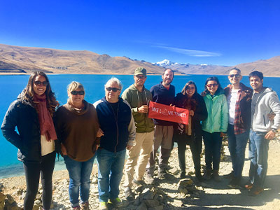 5 Days Lhasa and Yamdrok Lake Small Group Tour