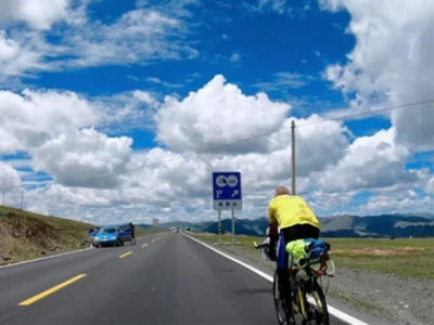 23 Days Cycling Tour from Chengdu to Lhasa via Sichuan-Tibet Highway