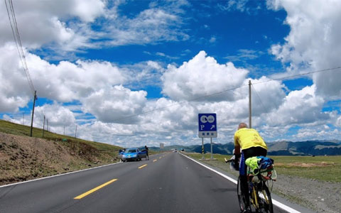 23 Days Cycling Tour from Chengdu to Lhasa via Sichuan-Tibet Highway