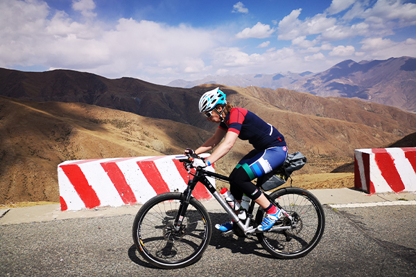 Cycling in Tibet