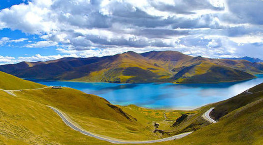 Yamdrok Lake on Route from Lhasa to Kathmandu