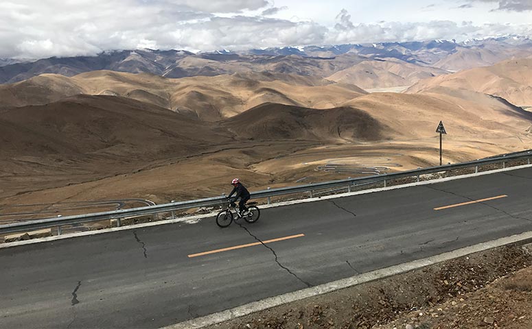 We can help you arrange a lifetime Lhasa to Kathmandu bike tour.