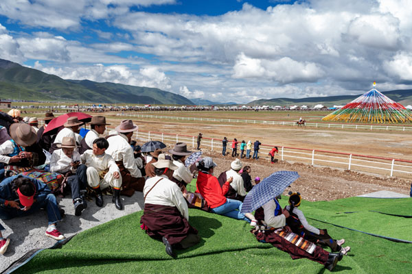 Tibetan Nagchu Horse Racing Festival Tibetan Nagchu Horse Racing Festival