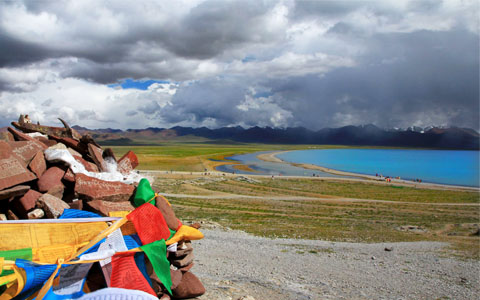 17 Days Scenic Tour of Tibet and Nepal with Namtso