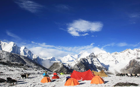15 Days Tibet Everest Trekking Tour in Gama Valley