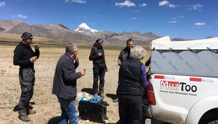 Lhasa to Kailash Manasarovar