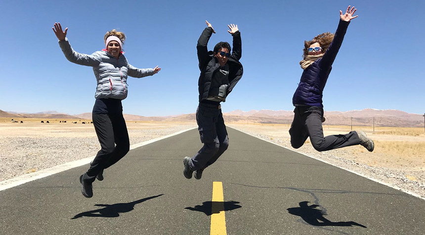 Enjoy Overland Tour to Tibet Enjoy Overland Tour to Tibet