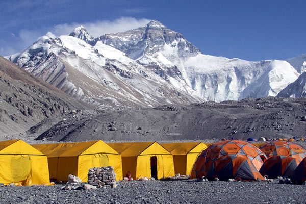  Clear View of Mount Everest 