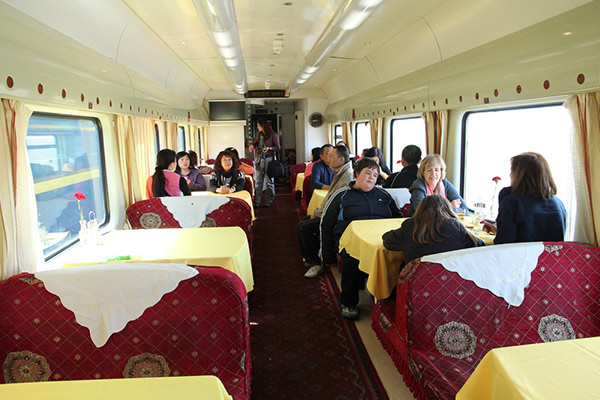 Dining Car on Tibet Trains