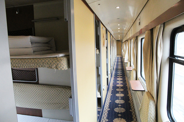 Hard sleeper cabin on Tibet trains Hard sleeper cabin on Tibet trains