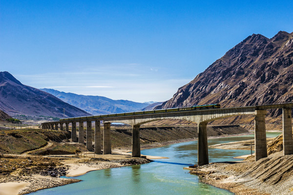 Travel from Xining to Lhasa by train Travel from Xining to Lhasa by train