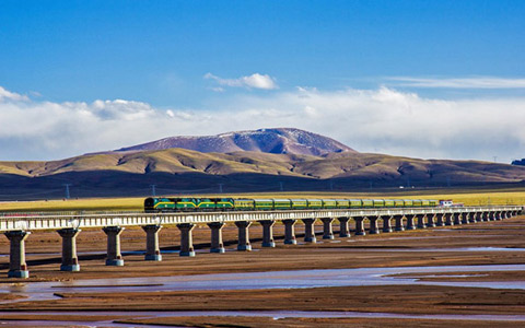 Why This 1956km Railway Can Attract Over 5,000 Visitors A Day?