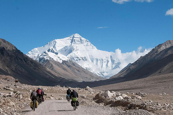 Cycle from Lhasa to Everest Base Camp