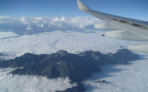 Flight to Tibet