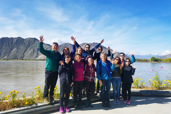 Group Tours for Solo Travelers