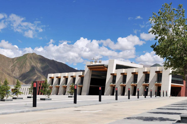 Lhasa Railway Station 