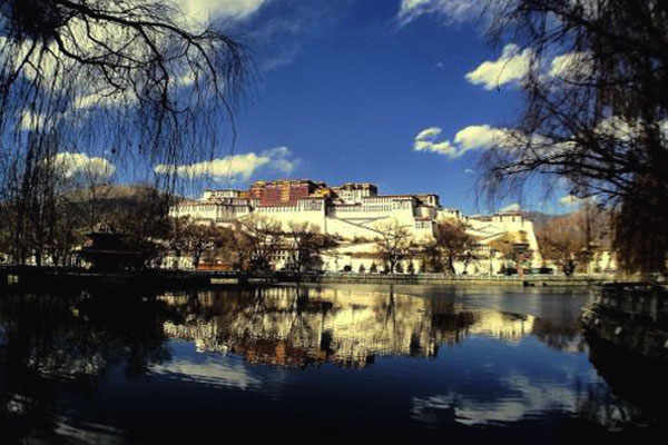  Potala Palace 