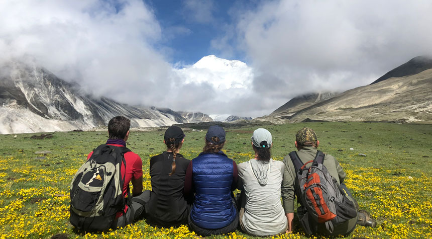 Having a rest in Gama Valley trek Having a rest in Gama Valley trek