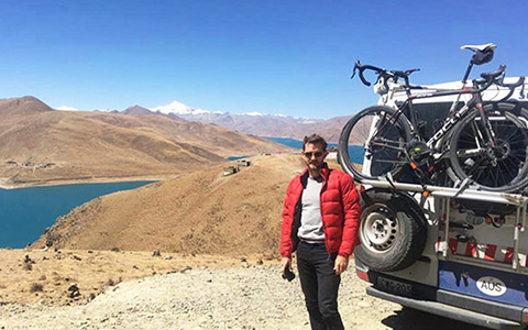 Cycling from Tibet to Nepal: the Ultimate Guide to a Lhasa-Kathmandu Bike tour on the Roof of the World