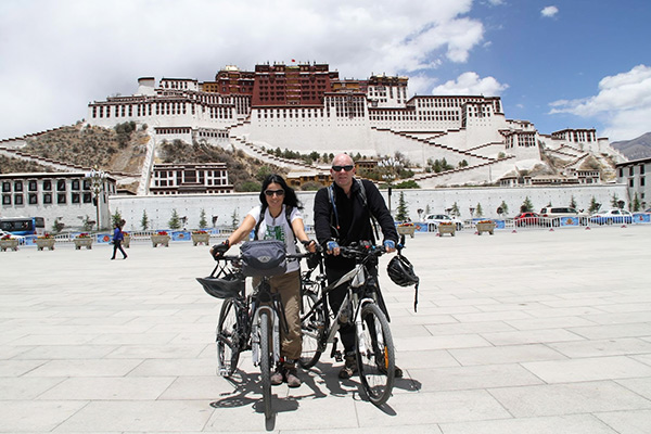  Cycling from Lhasa 