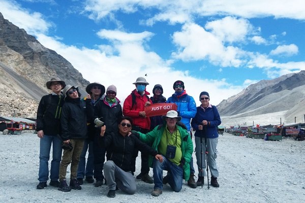 Everest Base Camp in Tibet 