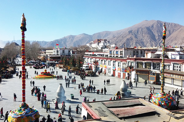  Lhasa in Tibet