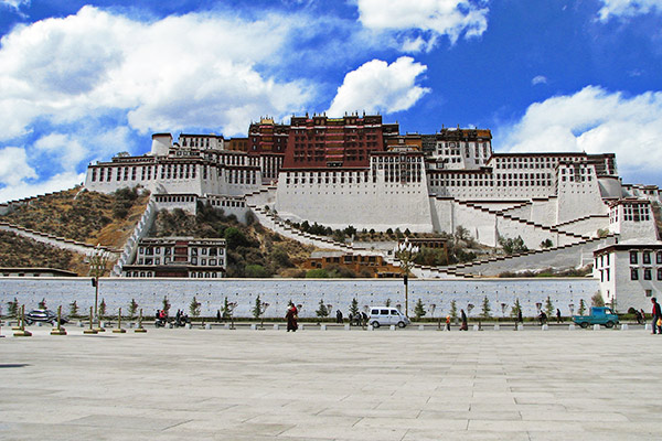  Potala Palace 