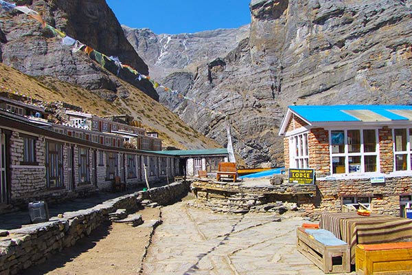 Teahouse along Annapurna Circuit Teahouse along Annapurna Circuit