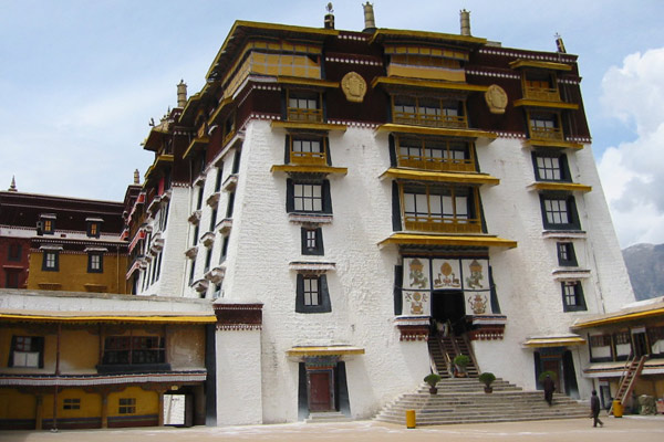  Potala Palace 