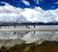 Tourists visit Lake Namsto, June 23. Summer is the best time to visit Lake Namsto, Nagqu Prefecture. The lake, China's second largest saltwater lake next to the Qinghai Lake in NW China's Qinghai Province, is located at an elevation of 4,718 meters and has a total area of more than 1,920 square km. The lake is currently in process of building itself into a high-end tourism attraction in planned steps, according to regional tourism depertment in Nagqu Prefecture, northern Tibet.